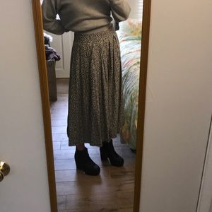 Floral vintage midi skirt